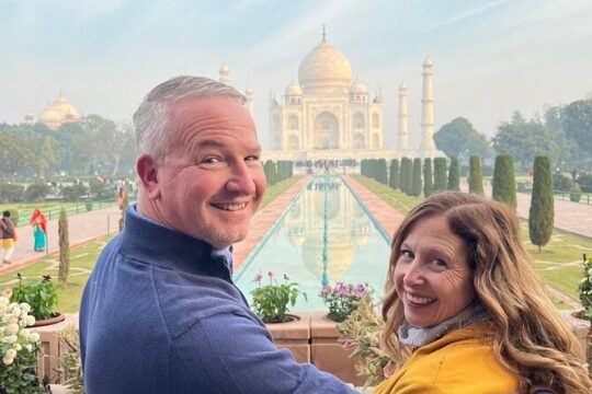 Private Guided Tour to Taj Mahal and Agra Fort with Entrance tickets and Lunch,